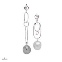 Delfi Pearl Earrings - Image 2